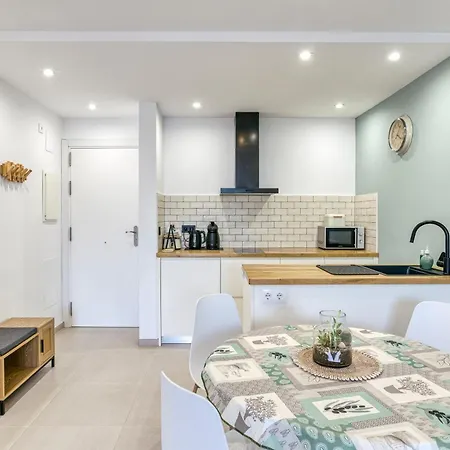 Apartment Centre